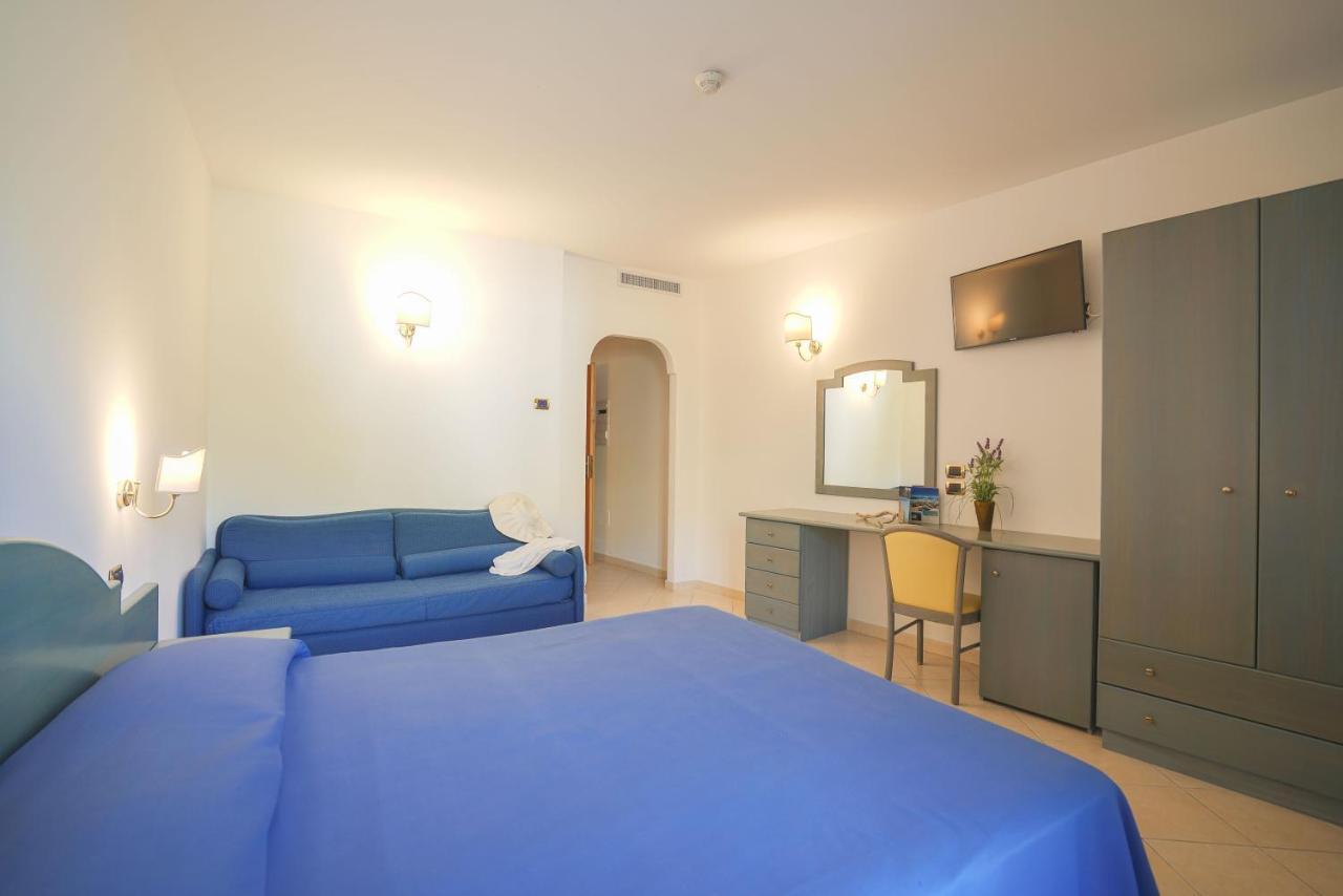 Hotel Scoglio Del Leone Zambrone Esterno foto
